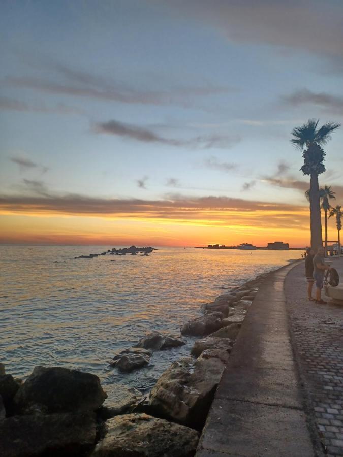 Andri' S Place Paphos Exteriör bild